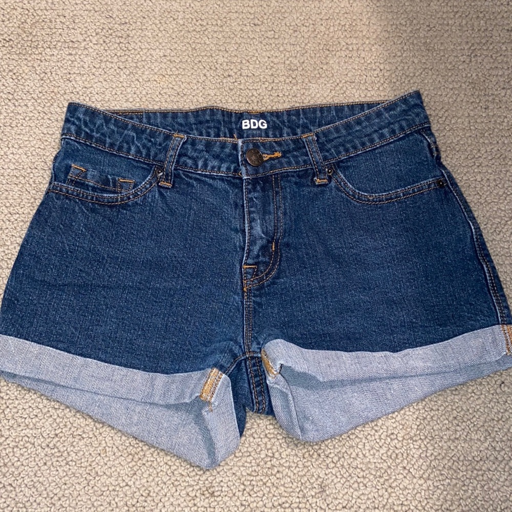BDG Mid Rise Alexa shorts